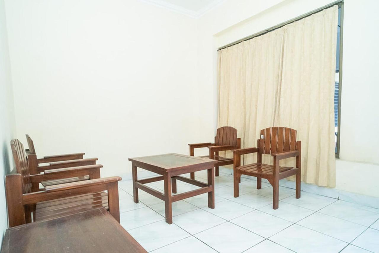 Reddoorz Near Kampus 3 Uty Yogyakarta Hotel Luaran gambar