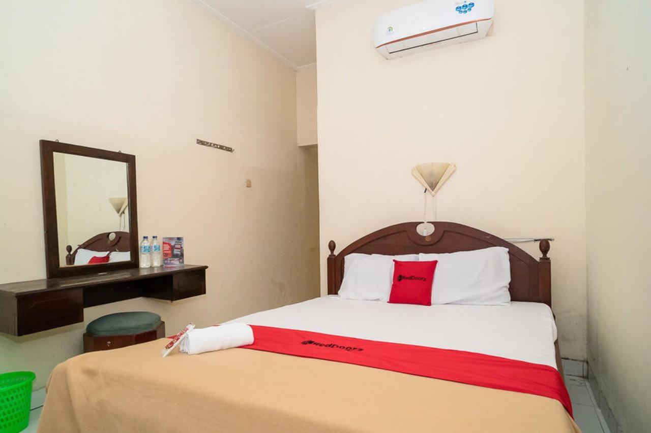 Reddoorz Near Kampus 3 Uty Yogyakarta Hotel Luaran gambar