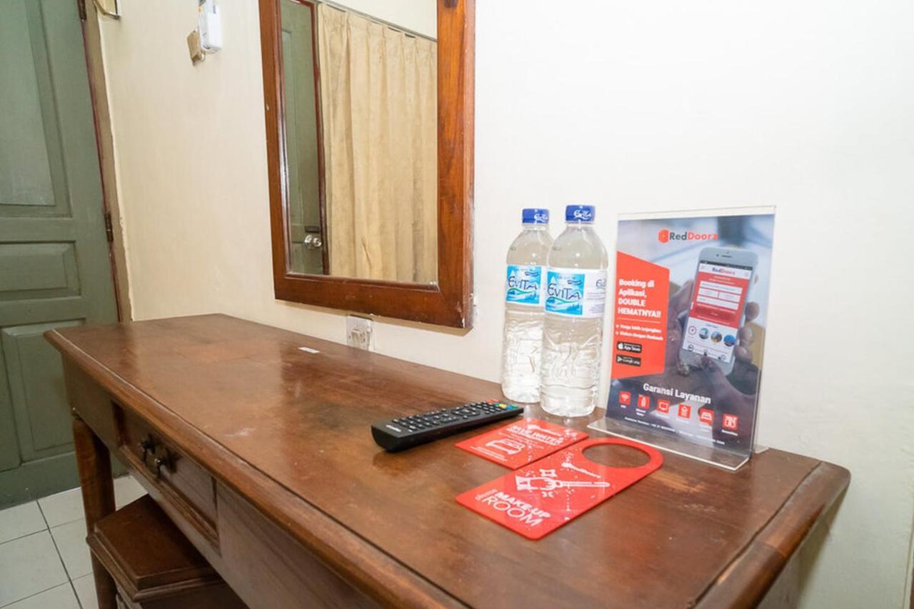 Reddoorz Near Kampus 3 Uty Yogyakarta Hotel Luaran gambar