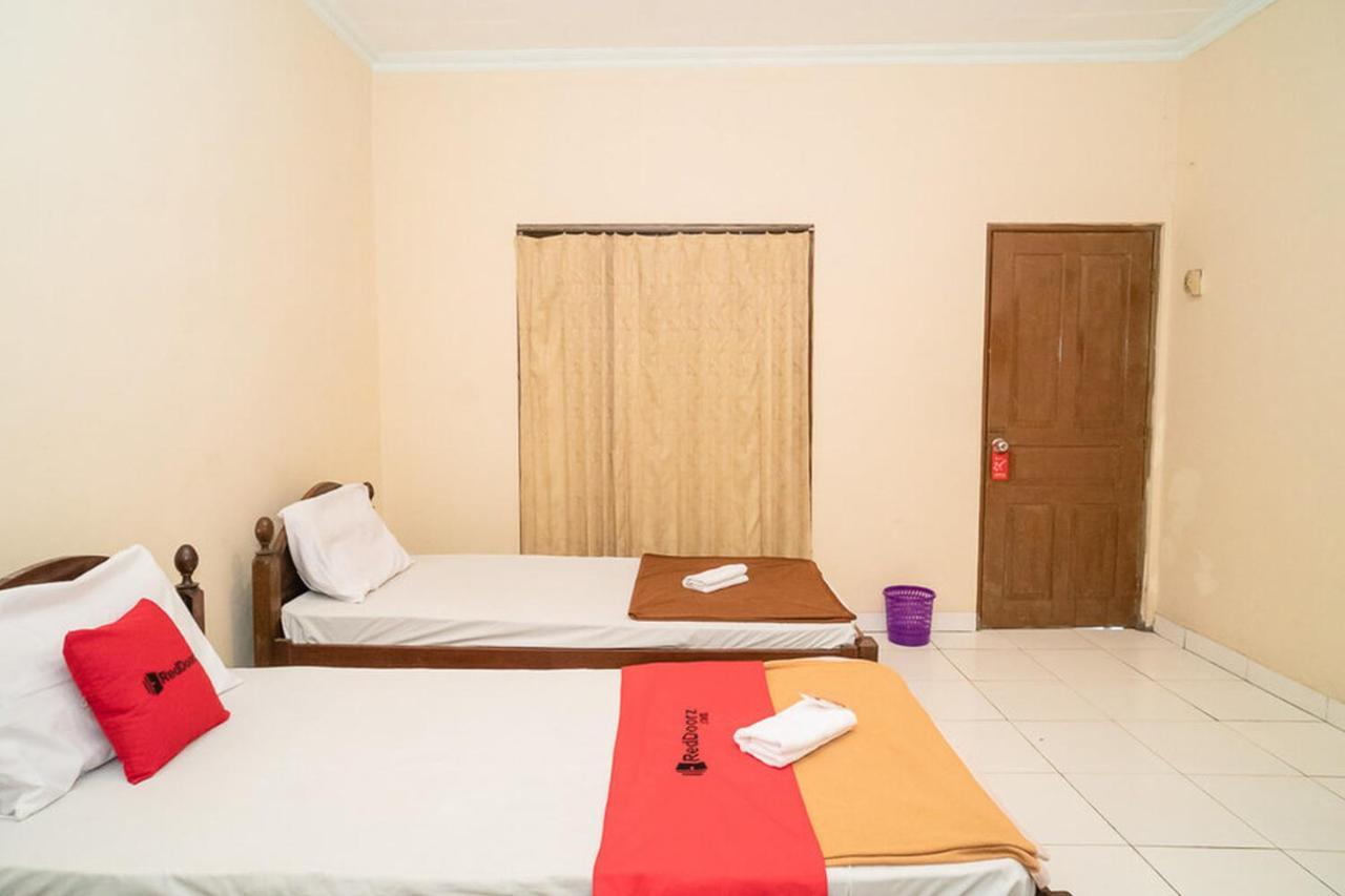Reddoorz Near Kampus 3 Uty Yogyakarta Hotel Luaran gambar